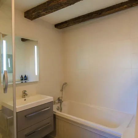 Cosy Holiday In With Private Pool *